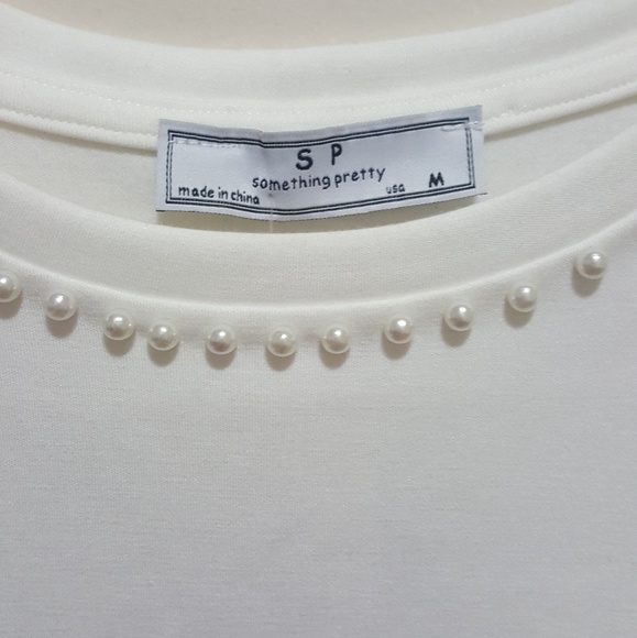 blouses - Picture 2 of 2